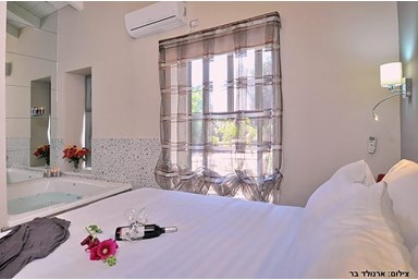 אתנחתא באפיק - סוויטות