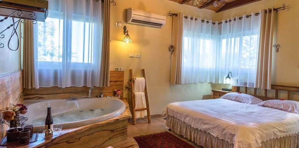 אביב בגן גולן חרמון (3).jpg