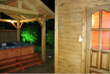 אחוזת רות - הספא והבריכה