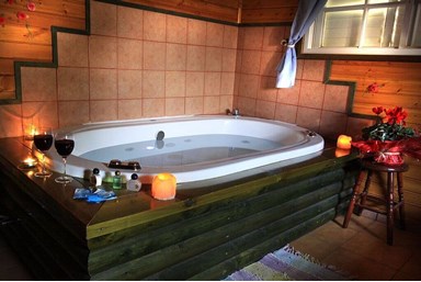 בתי נורית - בקתות למשפ' וזוגות ברמות - מתחם אירועים