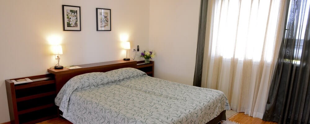 מלון לוגוס בהרים יד השמונה חדרי עץ (5).jpg