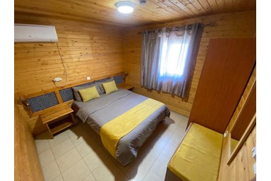 פנינת הצפון - בקתות משפחתיות