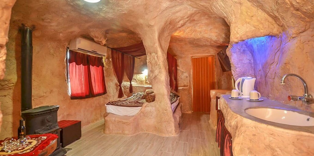 המערה המקורי חושניות (2).jpg