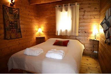 צימריץ - החצר והבריכה