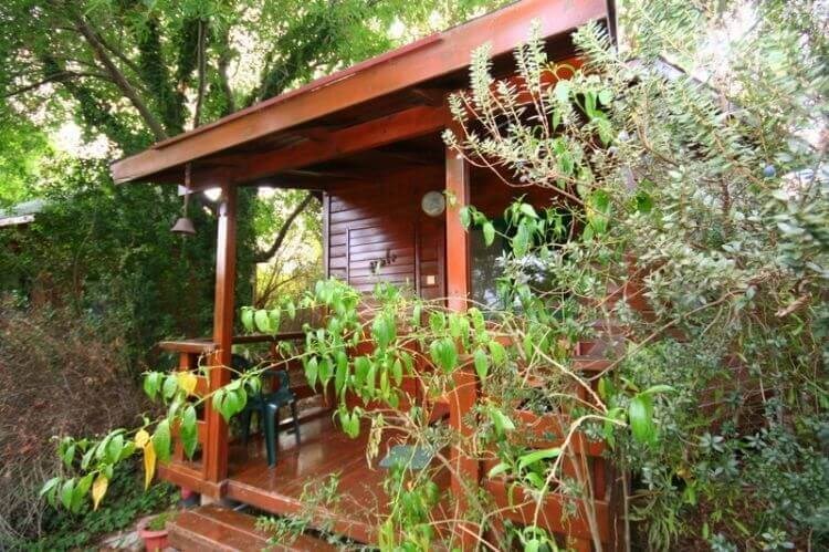 הבקתות של יוסי החצר (7).jpg