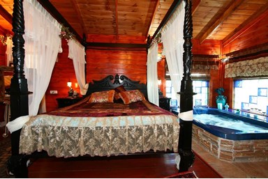 בקתות עץ - נוף ירדן - הסוויטה המלכותית